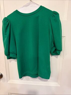 TCEC Green Puff Sleeve Top
